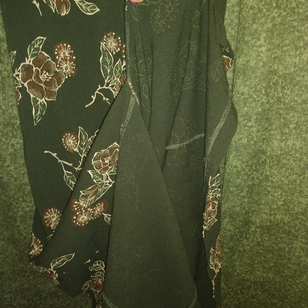 Dress - Picture 5 of 6
